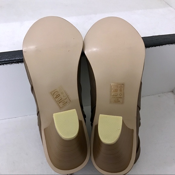 NEW Shoedazzle Booties - Picture 4 of 5